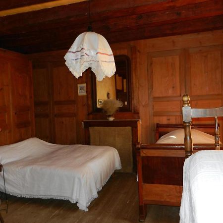 Auberge Paysanne Loubaresse  ภายนอก รูปภาพ